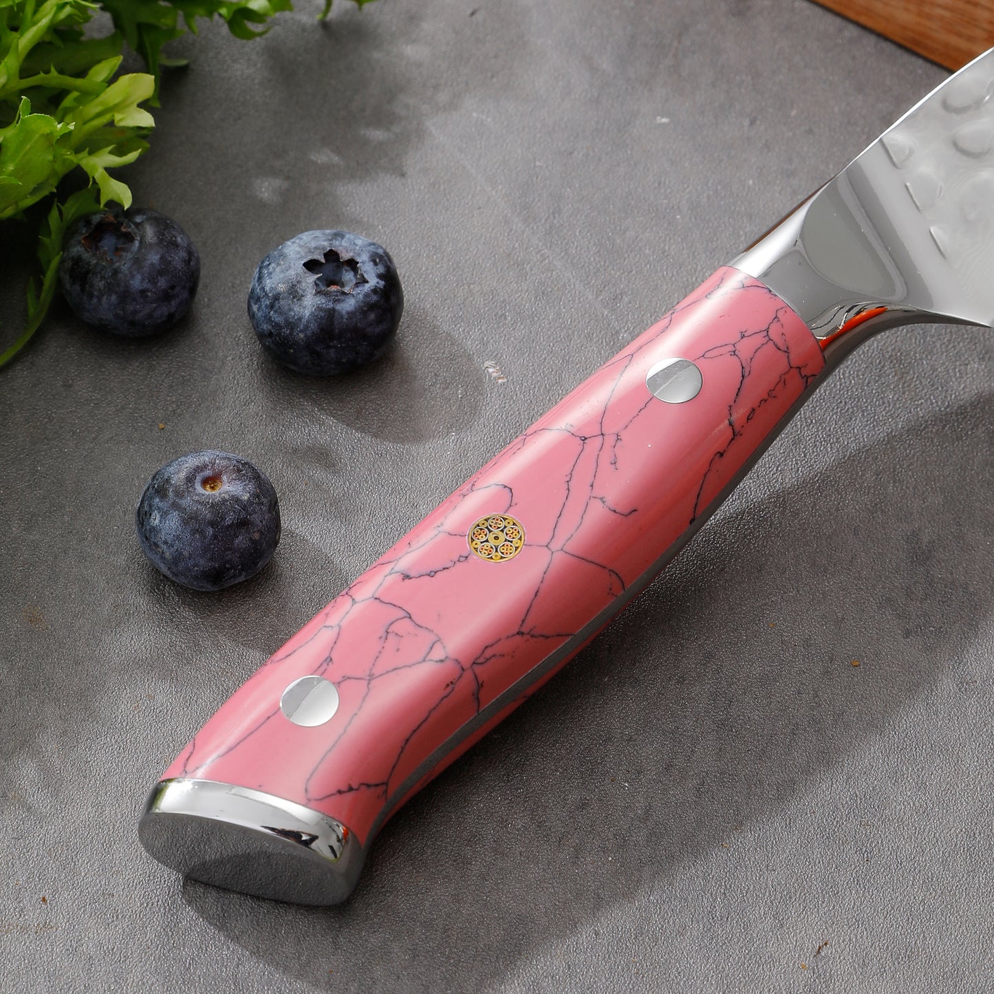 GYUTO – Damascus VG10 – Kuro Edition – Pink Gyanta Markolat – 210 mm